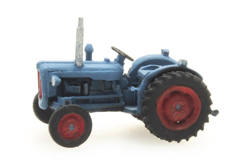 Traktor Ford Dexta blau 1:160  Fertigmodell aus Resin, lackiert